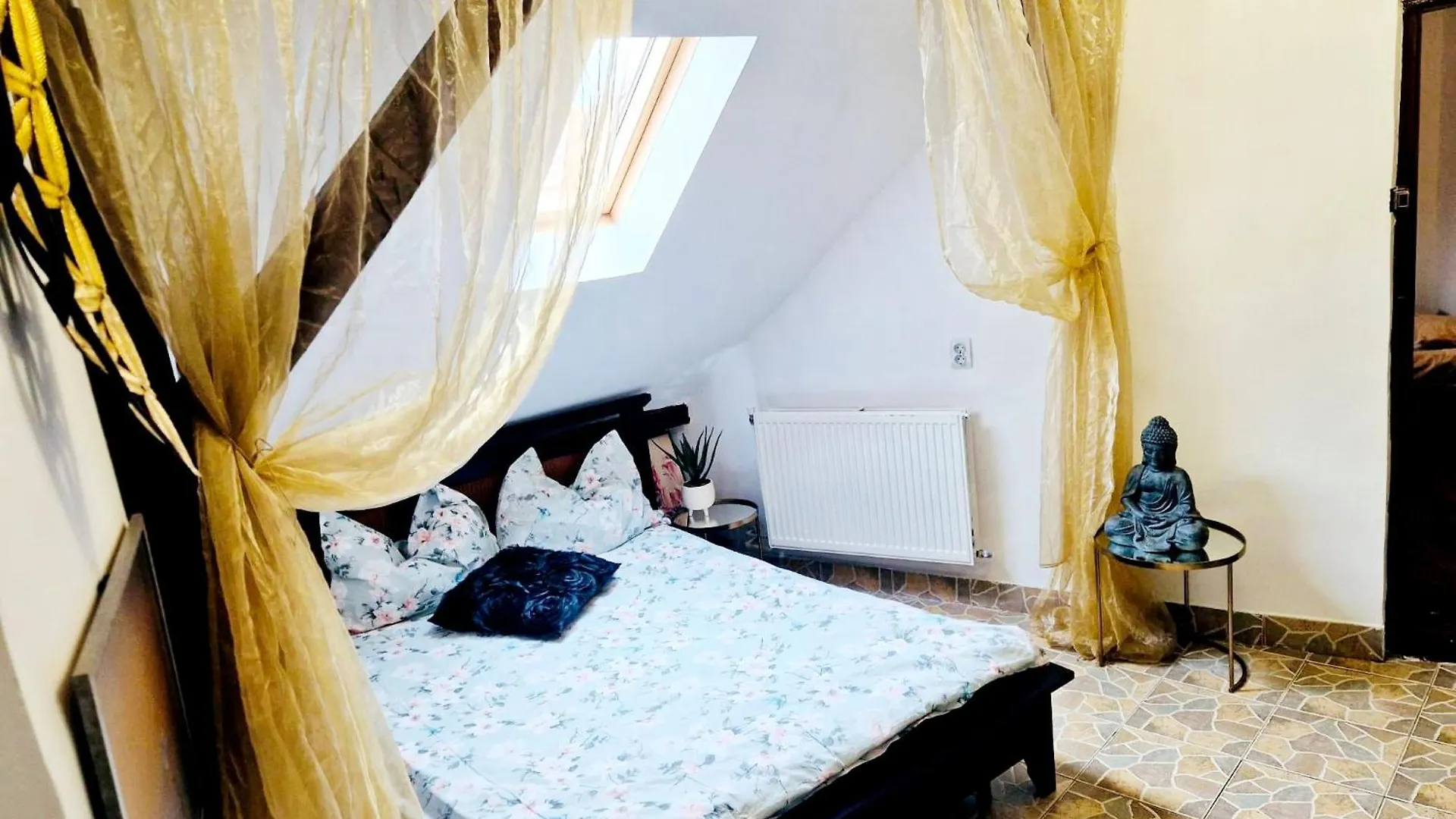 Central Cozy Loft Bucharest Apartment